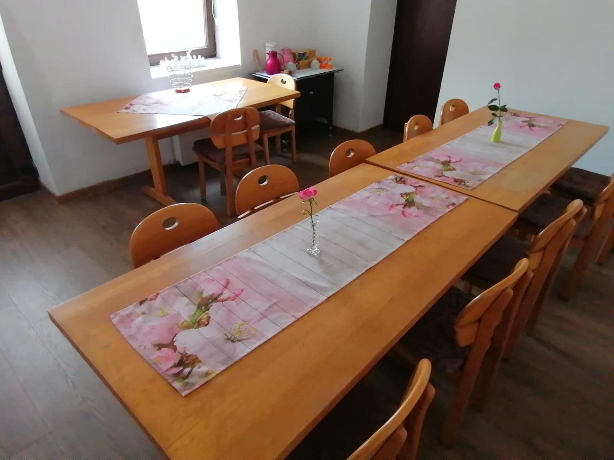 Hotel Casa Bunicii à Sasca Montană Extérieur photo